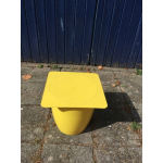 Danone krukje en speelgoedton uit de jaren 80.